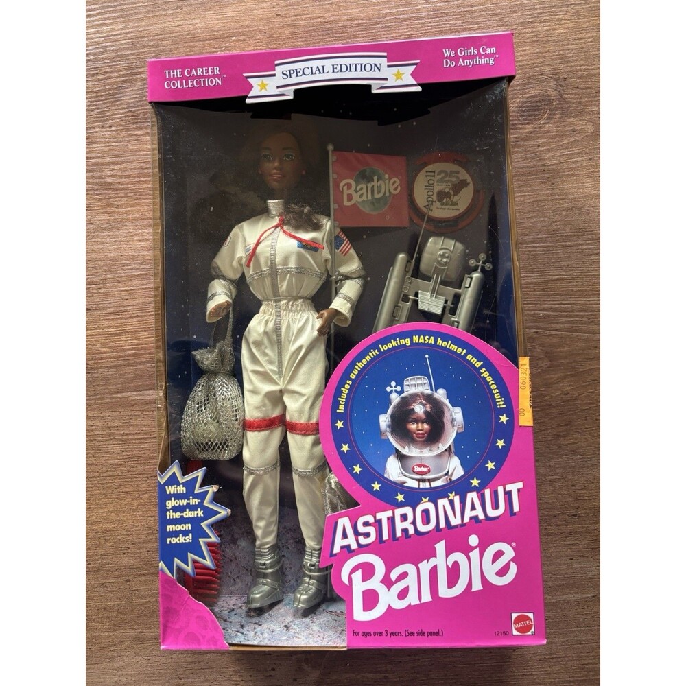 1994 African American Astronaut Barbie NRFB Special Edition Mattel 12150